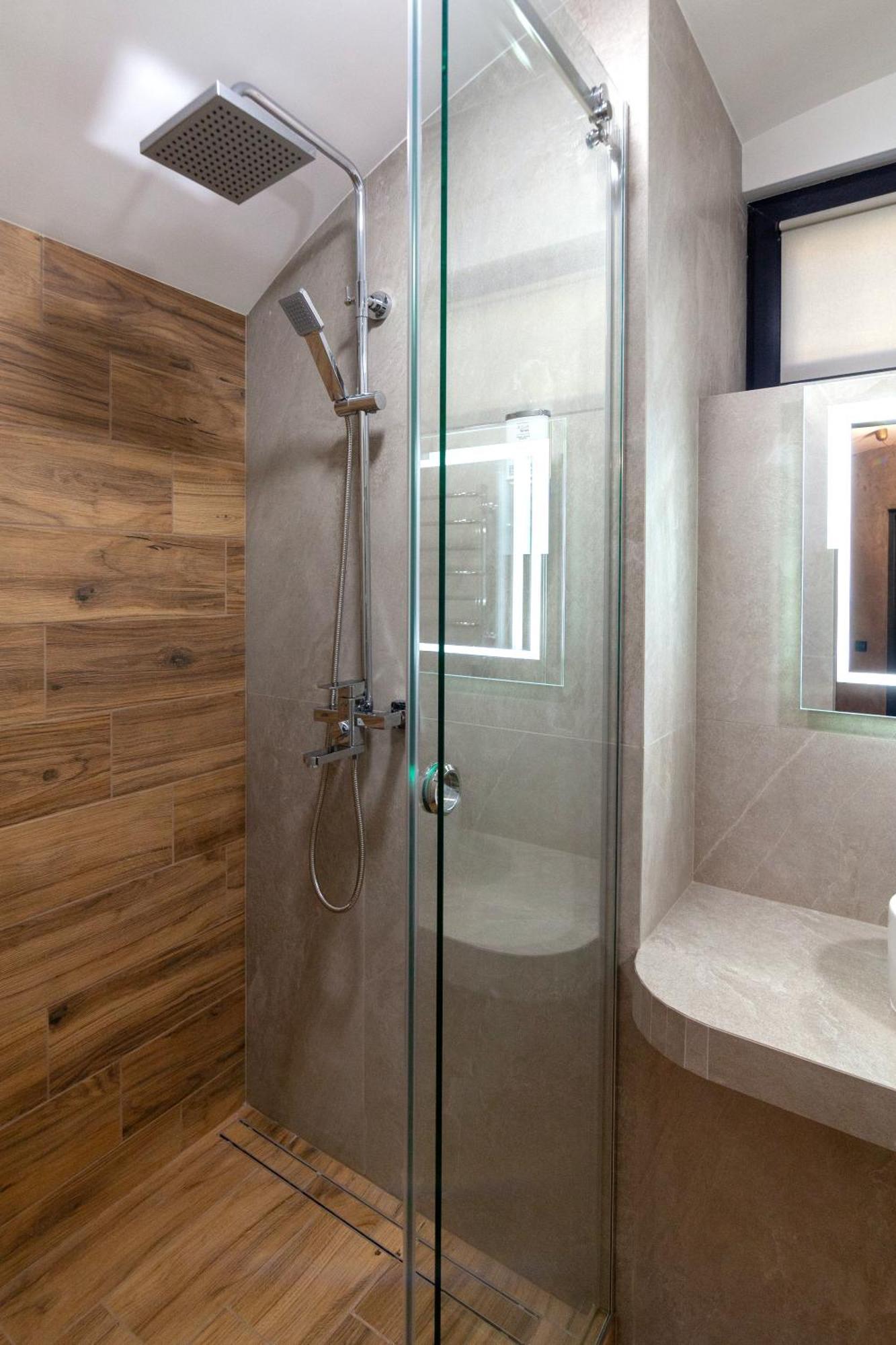 Royal Hot Jucuzzi Apartment Lviv Kültér fotó